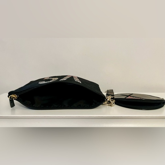 Victoria's Secret Sequins Wristlet+Coin Purse+Keychain NWOT - Picture 3 of 5